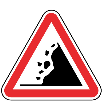 A9-Queda-de-pedras-sinalizacao-vertical-perigo