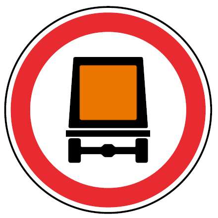 C3p-Transito-proibido-a-veiculos-transportando-mercadorias-perigosas-sinalizacao-vertical-regulamentacao-proibicao